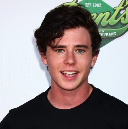 Charlie McDermott's Net Worth, Wife, Height. Dating Girlfriend?