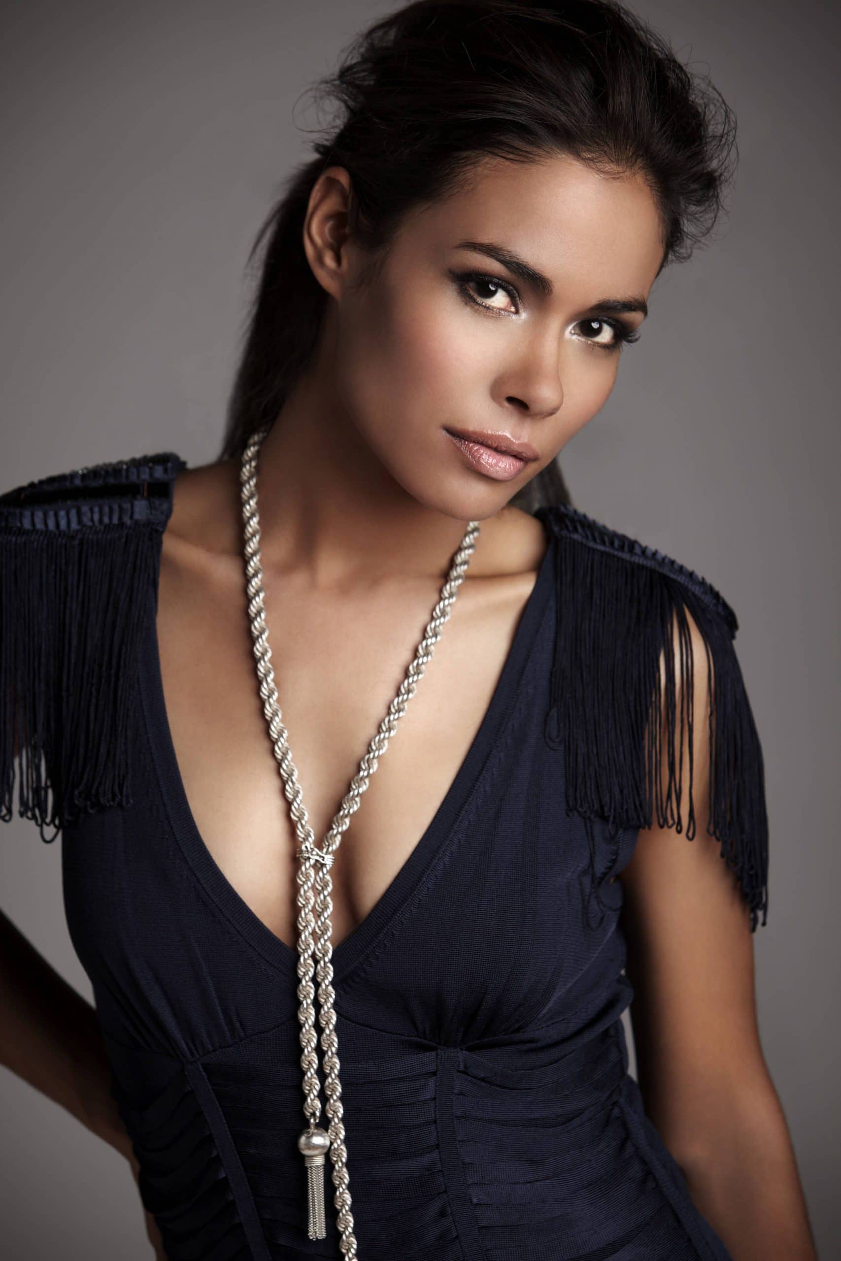 Who is Daniella Alonso from 'Revolution'? Husband, Net Worth