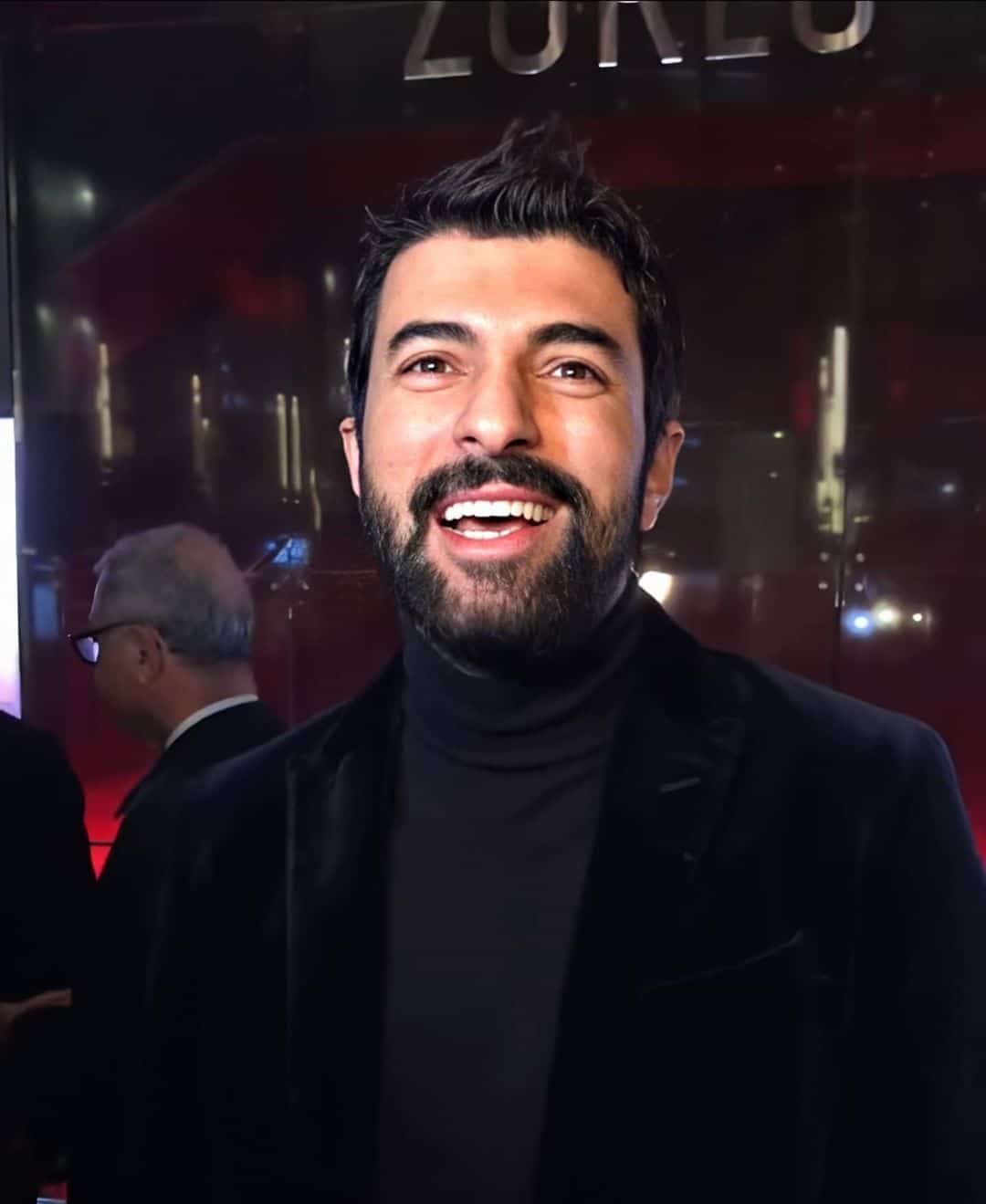 Engin Akyürek's Biography: Wife, Net Worth, Family, Parents