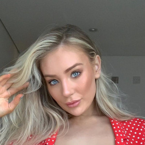 Naked Truth About Instagram Star - Bethany Lily April
