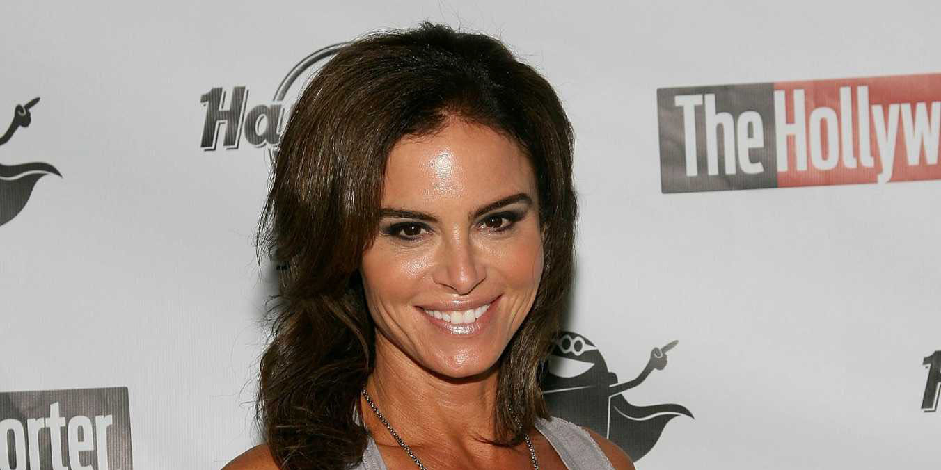 Naked Truth About Betsy Russell - Where is she today? Wiki