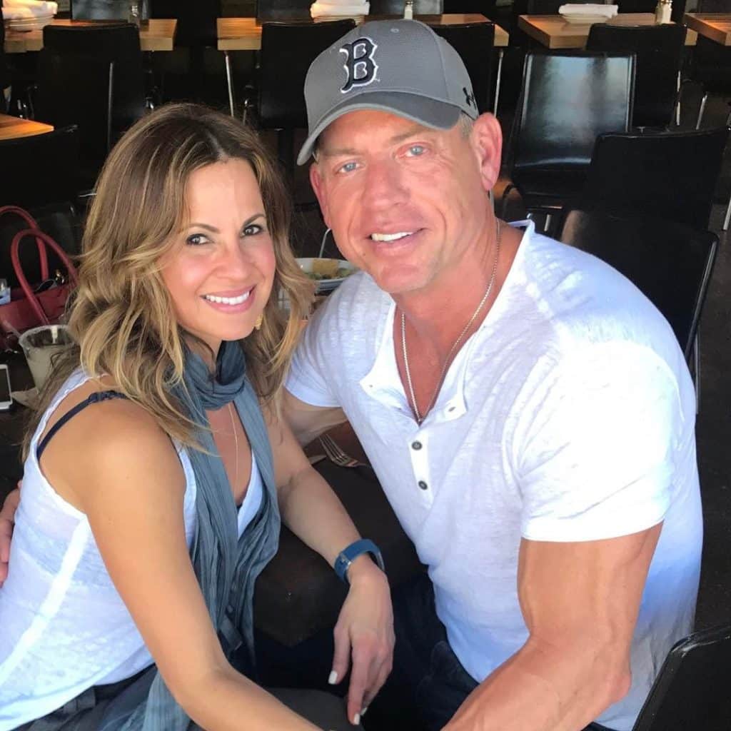 Discover The Age Of Troy Aikman's Wife