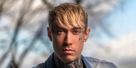 Who is Trace Cyrus? Age, Net Worth, Girlfriend, Height, Wiki