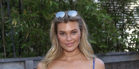 Naked Truth About Samantha Hoopes: Husband, Net Worth, Wiki