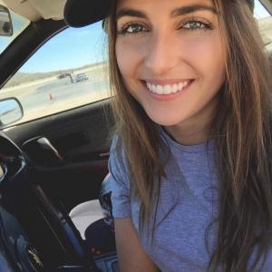 All About YouTuber Emelia Hartford: Net Worth, Parents, Age