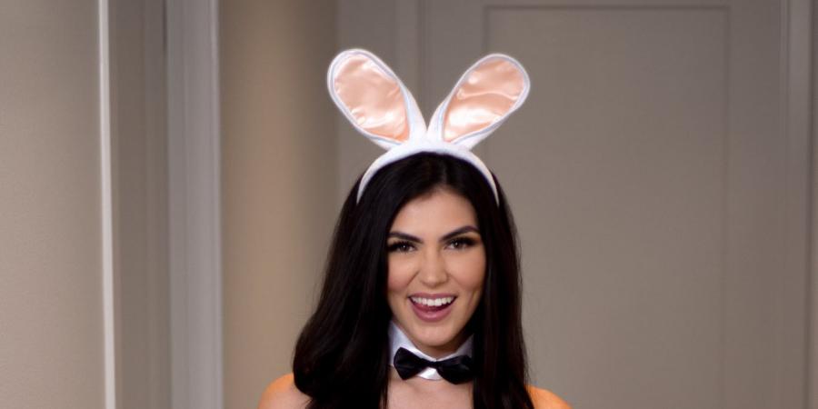 All About Mikaela Pascal: Age, Boyfriend Jack O'Shea, Net Worth