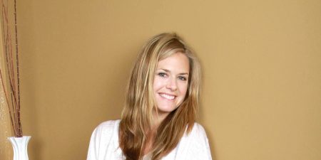 Who is Maggie Lawson dating now? Boyfriend, Net Worth, Spouse
