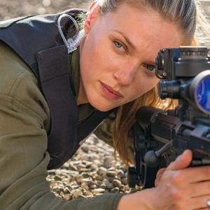 Naked Truth About Tracy Spiridakos: Married, Net Worth, Age, Bio