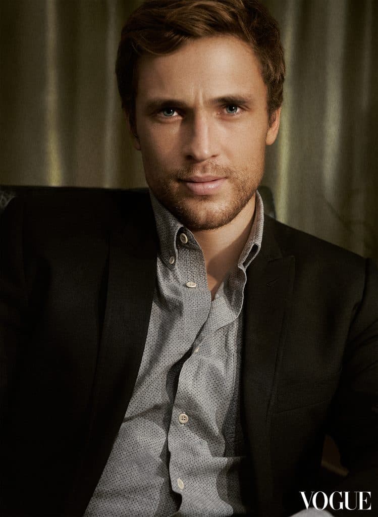 Actor William Moseley's Bio: Wife, Net Worth, Height, Age, Body