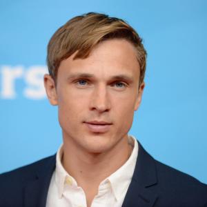 Actor William Moseley's Bio: Wife, Net Worth, Height, Age, Body