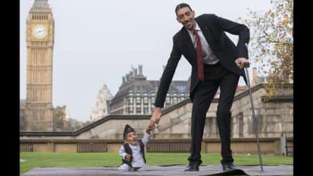 The Tallest Person in The World - Sultan Kösen: Height, Wife, Age