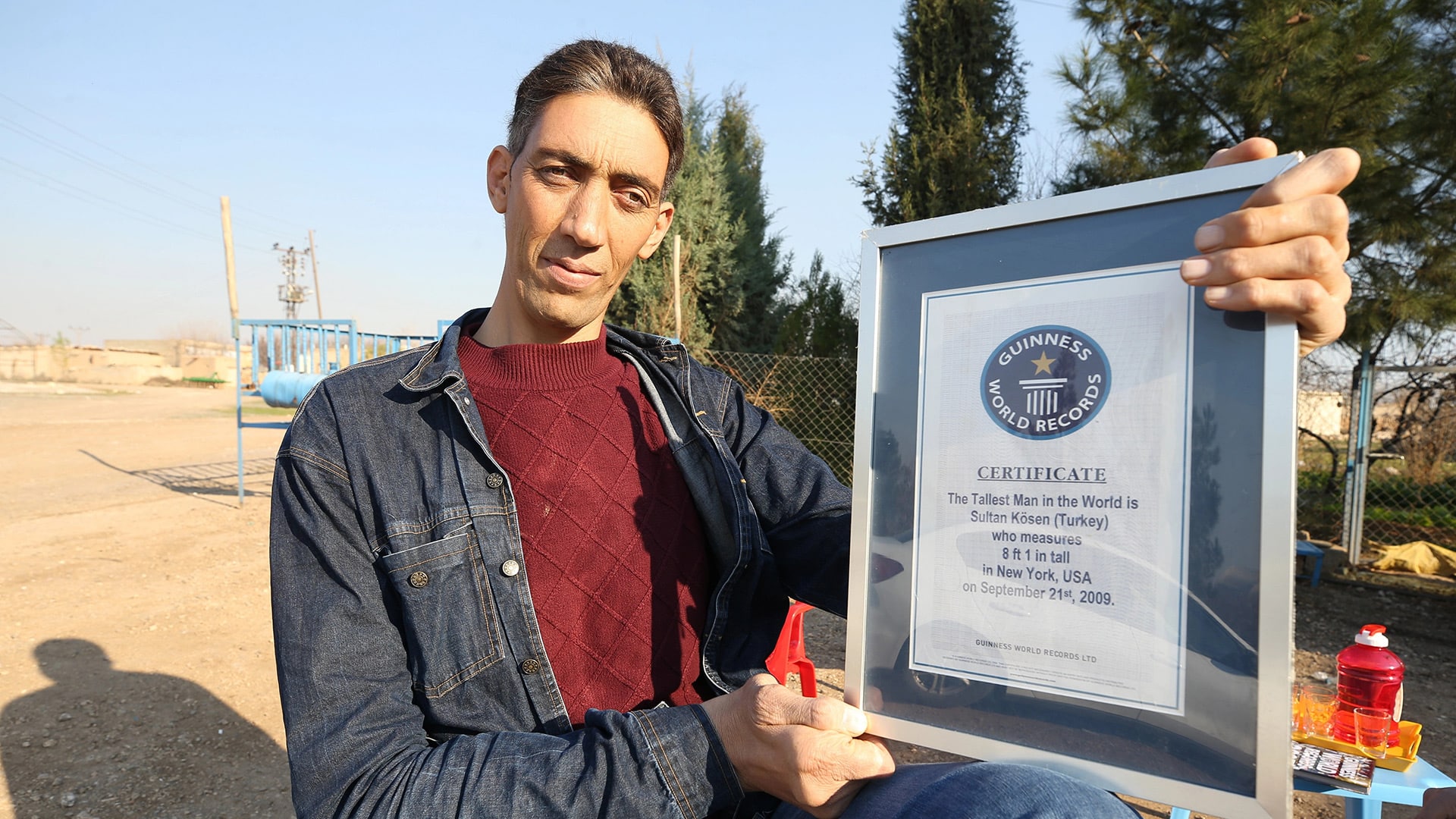 The Tallest Person in The World Sultan Kösen Height, Wife, Age