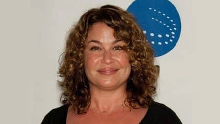 What is Julie Warner doing now? What happened to her? Wiki