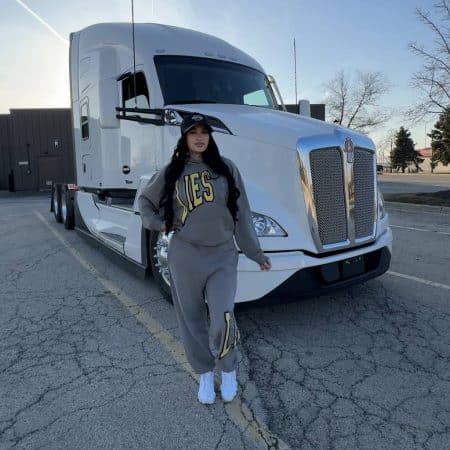 About RoadRunna Nia Shania: Net Worth, Relationships & Lifestyle